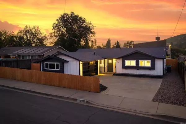 San Diego, CA 92119,6548 Bantam Lake Circle