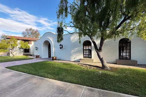 Rancho Santa Fe, CA 92067,5443 Calzada Del Bosque