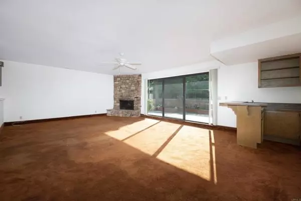 Vista, CA 92084,1417 Via Christina