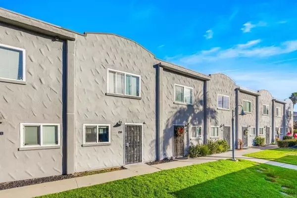 El Cajon, CA 92020,851 S Mollison Avenue #29