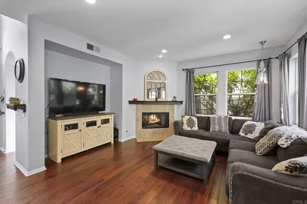 Carlsbad, CA 92009,6010 Paseo Alameda