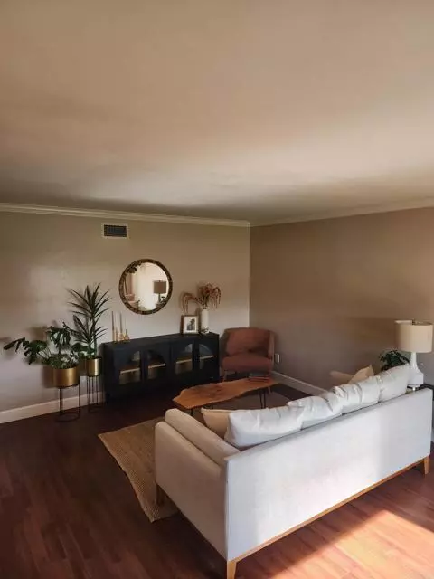 Santee, CA 92071,10036 Three Oaks Way