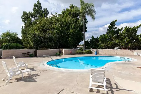 La Mesa, CA 91942,9320 Earl St #57