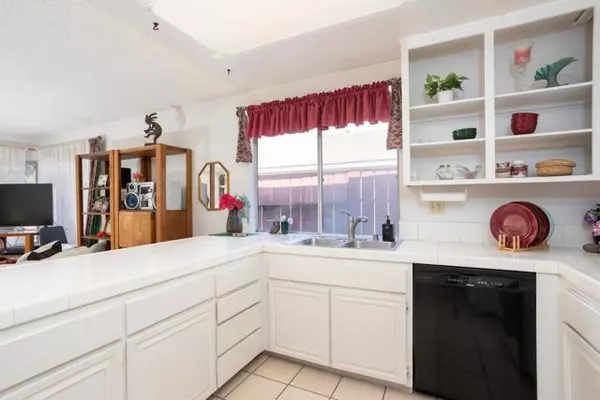 Chula Vista, CA 91910,864 Crystal Creek Court