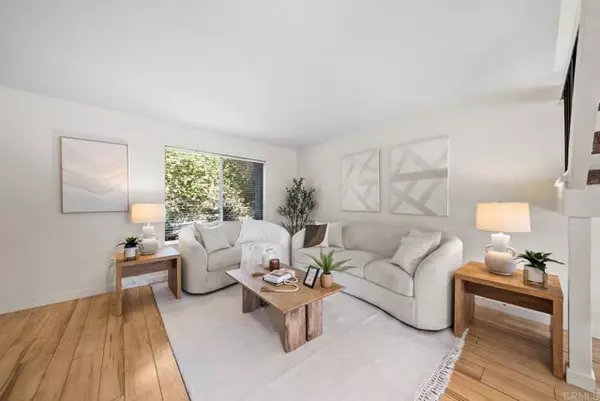 Santee, CA 92071,10658 King Phillip Ct.