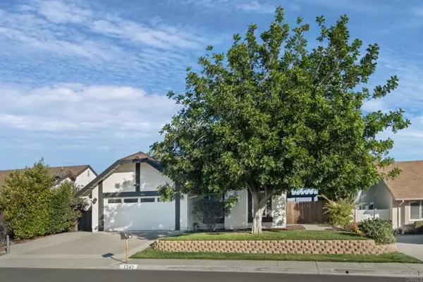 Vista, CA 92083,1347 Dorsey Way