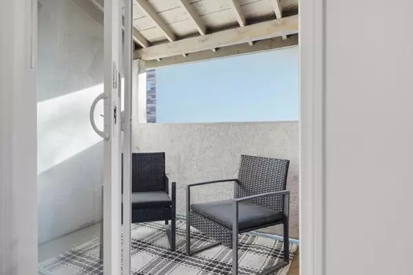 El Cajon, CA 92019,255 S 2nd Street #7