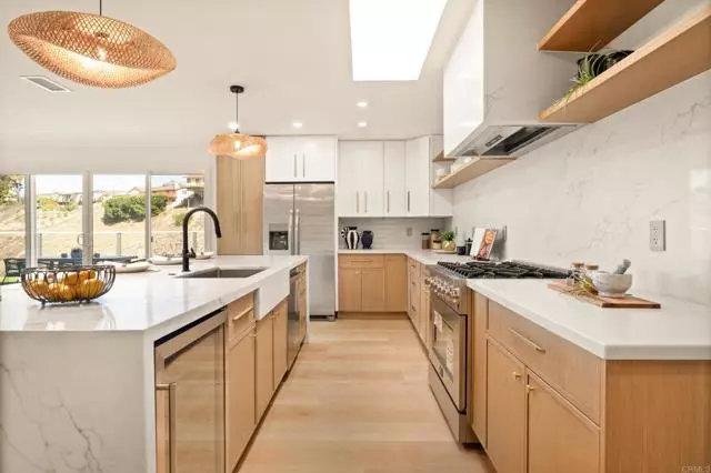 El Cajon, CA 92020,2134 Flying Hills Lane