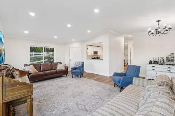 Lakeside, CA 92040,8735 Almond Road