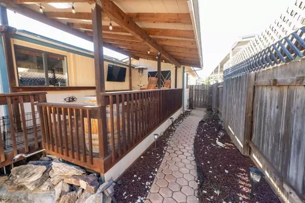 El Cajon, CA 92021,12506 Royal Road #4