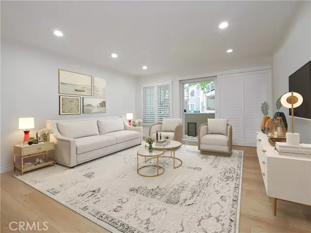 Inglewood, CA 90305,3860 Amberly Drive #F