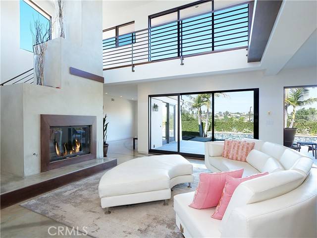 Rancho Palos Verdes, CA 90275,2133 W Gaucho Drive