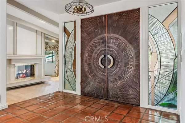 Palos Verdes Estates, CA 90274,940 Paseo La Cresta