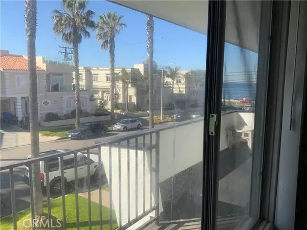 Redondo Beach, CA 90277,1511 Catalina