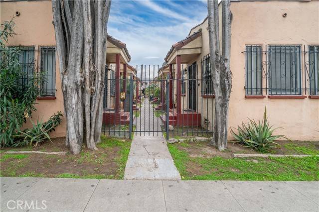 2626 Idell Street, Los Angeles, CA 90065