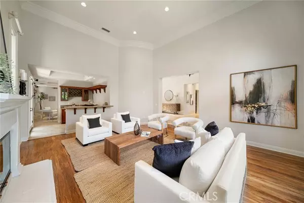 Encino (los Angeles), CA 91436,15850 Seville Lane