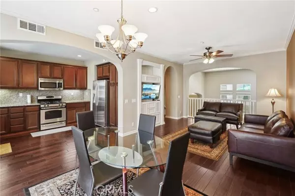 Corona, CA 92883,4437 Owens Street #104