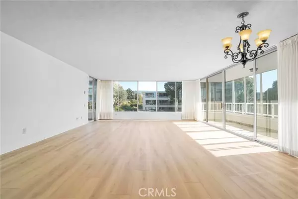 Rancho Palos Verdes, CA 90275,32700 Coastsite Drive #102