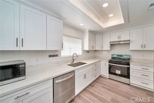Gardena, CA 90249,15832 Apollo Place