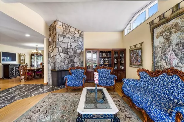 Rancho Palos Verdes, CA 90275,3943 Exultant Drive