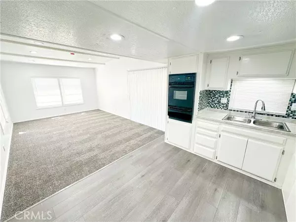 Acton, CA 93510,2451 Soledad Canyon Road #32