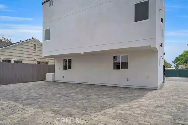 Studio City (los Angeles), CA 91602,4455 Colfax Ave #4
