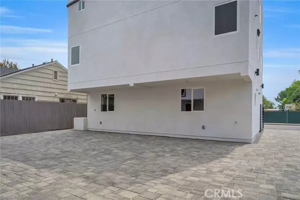 Studio City (los Angeles), CA 91602,4455 Colfax Ave #4