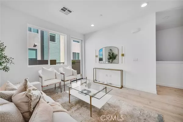 Gardena, CA 90247,314 Bridgewater Way #2