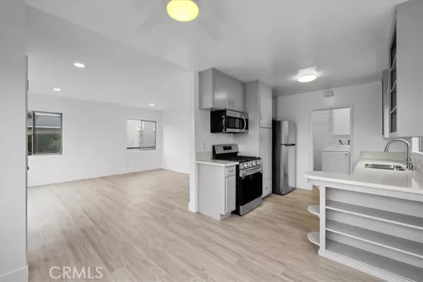 San Pedro (los Angeles), CA 90731,853 W 23rd Street #1