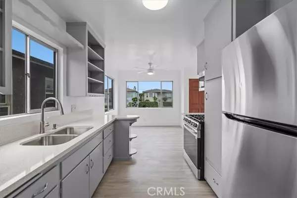 San Pedro (los Angeles), CA 90731,853 W 23rd Street #1