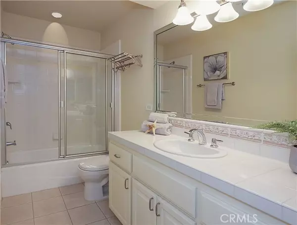 Redondo Beach, CA 90278,2020 Clark Lane #B