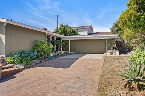 San Pedro (los Angeles), CA 90732,1703 Pescadores