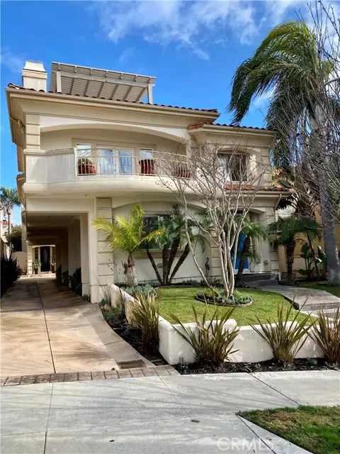 Redondo Beach, CA 90277,222 S Juanita Avenue #A