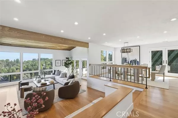 Rancho Palos Verdes, CA 90275,5204 Middlecrest Road