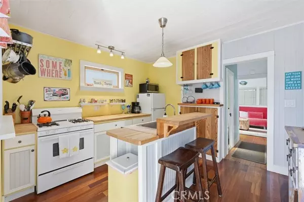 Redondo Beach, CA 90277,222 S Broadway