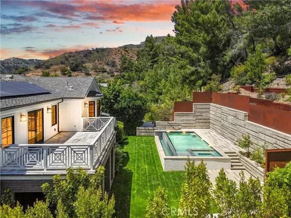 Los Angeles, CA 90049,2520 La Condesa Drive