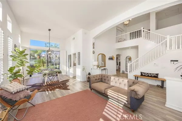 West Hills (los Angeles), CA 91307,7211 Rockridge Ter