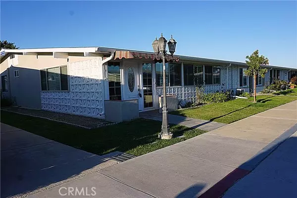 1621 Monterey Road #19F, Seal Beach, CA 90740