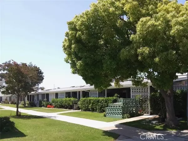 1562 Golden Rain Road #44G, Seal Beach, CA 90740