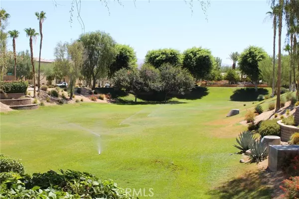 154 Paseo Bravo, Palm Desert, CA 92211