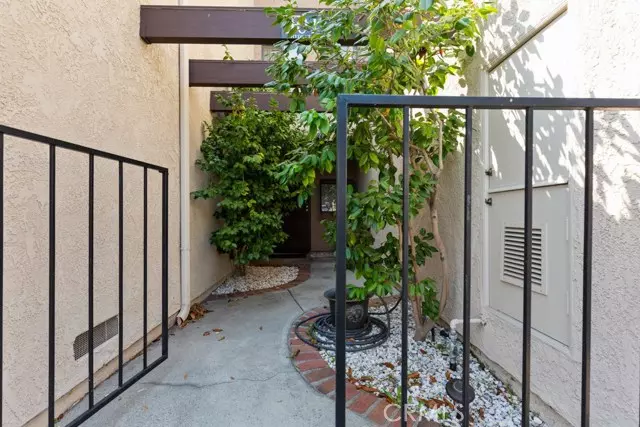 Costa Mesa, CA 92626,901 Hyde Court