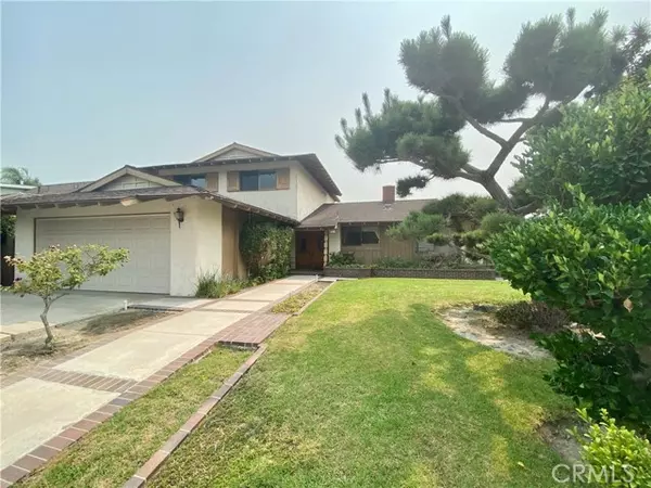 2033 Lemnos Drive, Costa Mesa, CA 92626