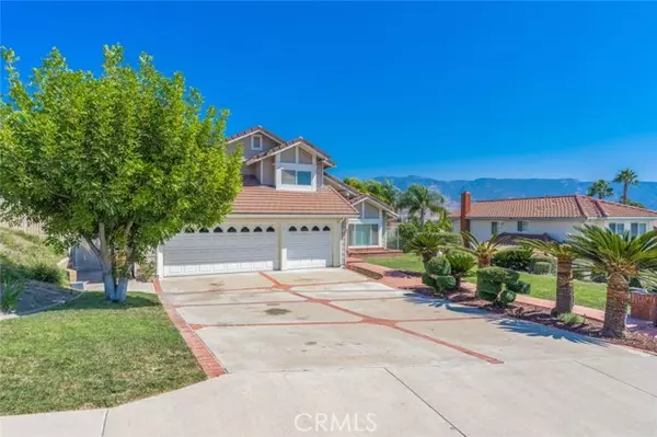 Yorba Linda, CA 92887,5550 Vista Cantora