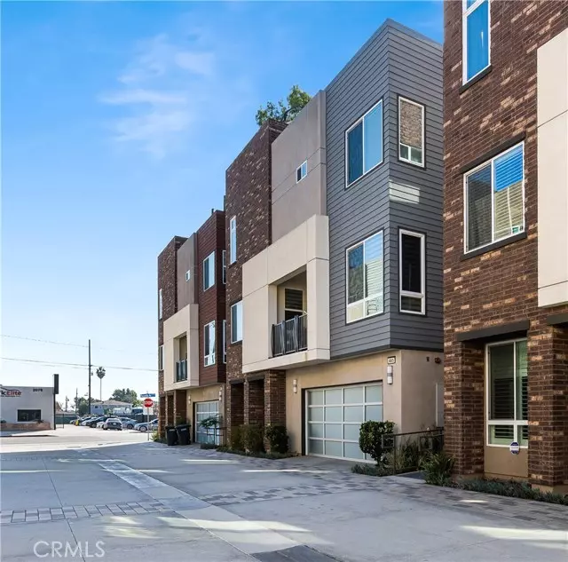 Costa Mesa, CA 92627,805 Brickyard Lane