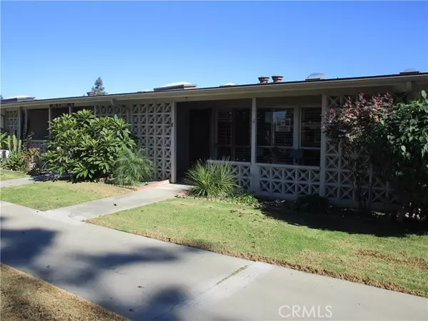13751 St. Andrews Dr., M1-#35J, Seal Beach, CA 90740
