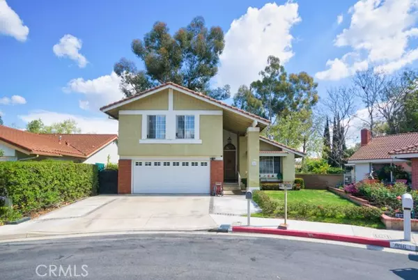 812 Roxbury Drive, Fullerton, CA 92833