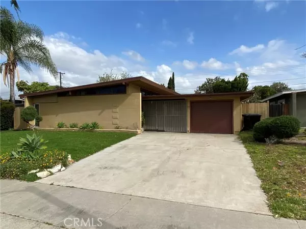 511 W Rosslynn Avenue, Fullerton, CA 92832