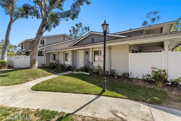 2382 Coventry Circle #33, Fullerton, CA 92833