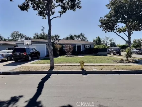 2718 W Cherry, Fullerton, CA 92833