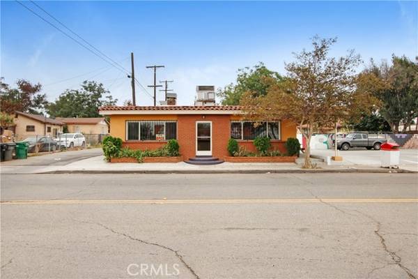 222 E 3rd Street, Corona, CA 92879